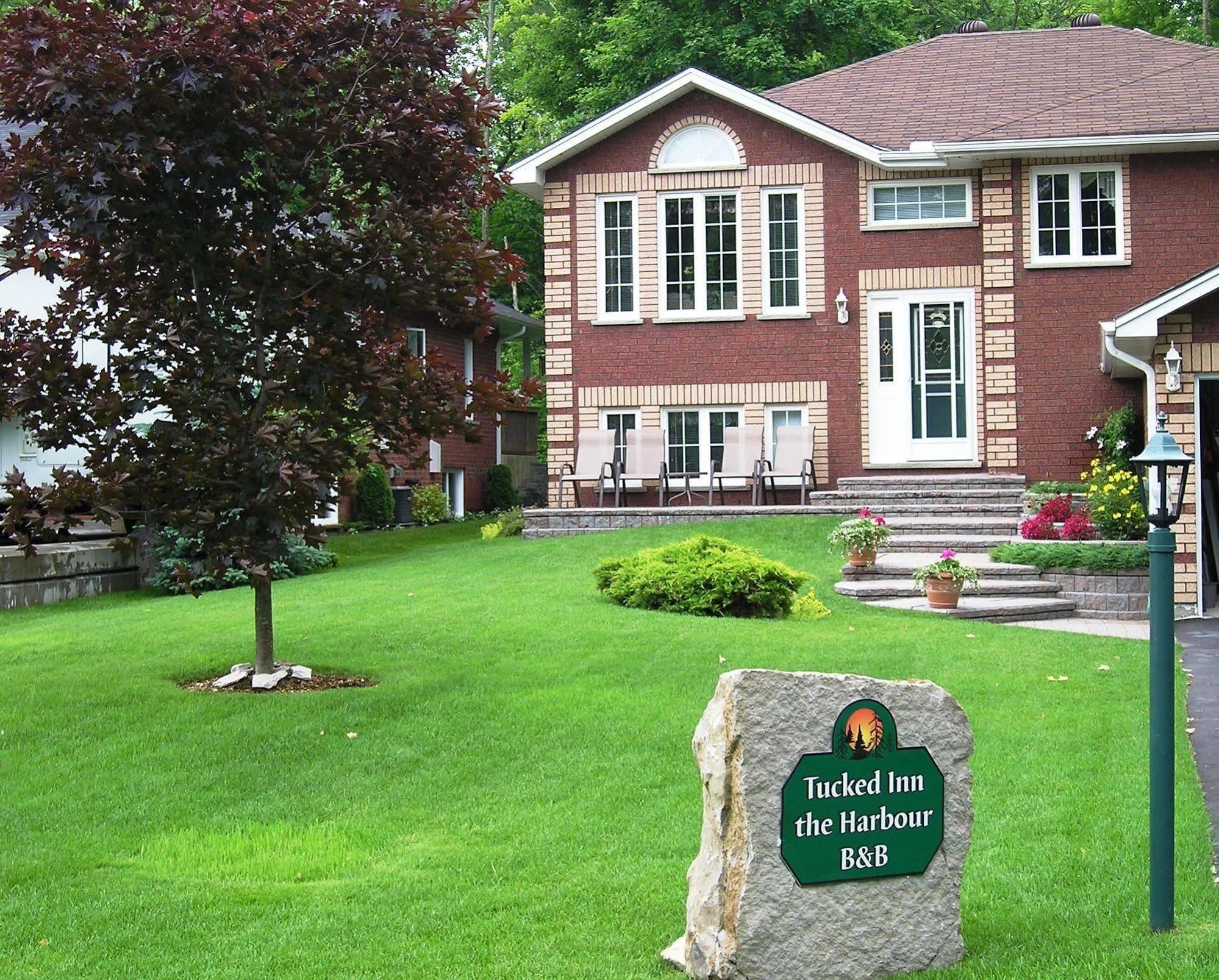Tucked Inn The Harbour B&B Victoria Harbour Εξωτερικό φωτογραφία
